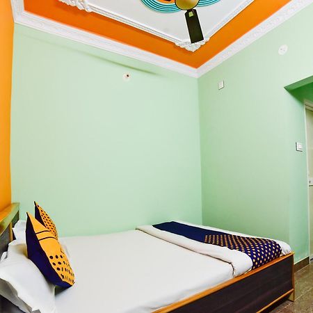 Spot On Devlok Guest House Patna  Kültér fotó