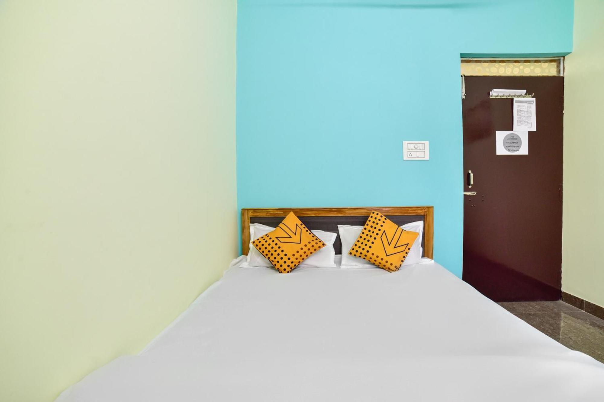 Spot On Devlok Guest House Patna  Kültér fotó