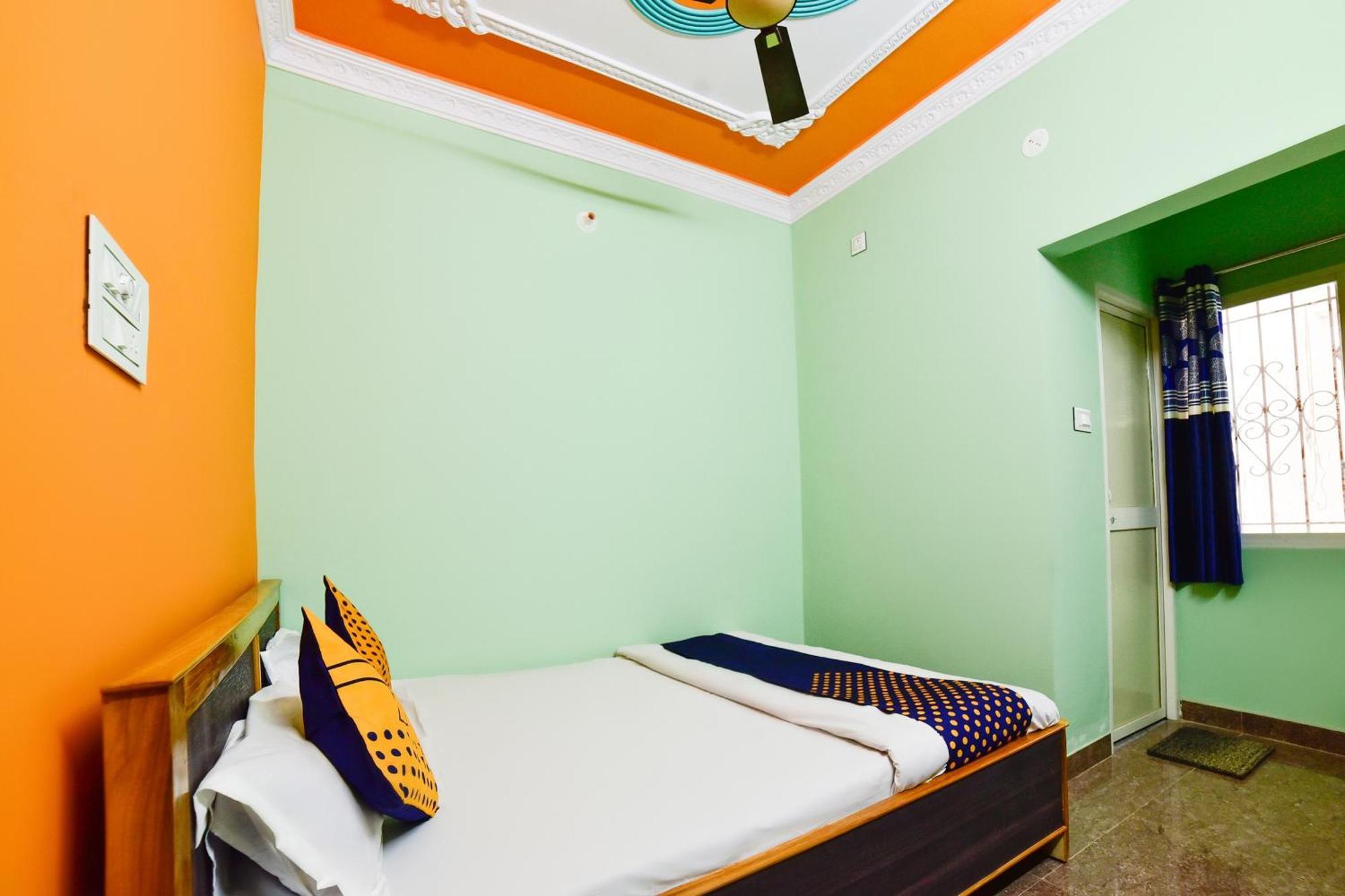 Spot On Devlok Guest House Patna  Kültér fotó